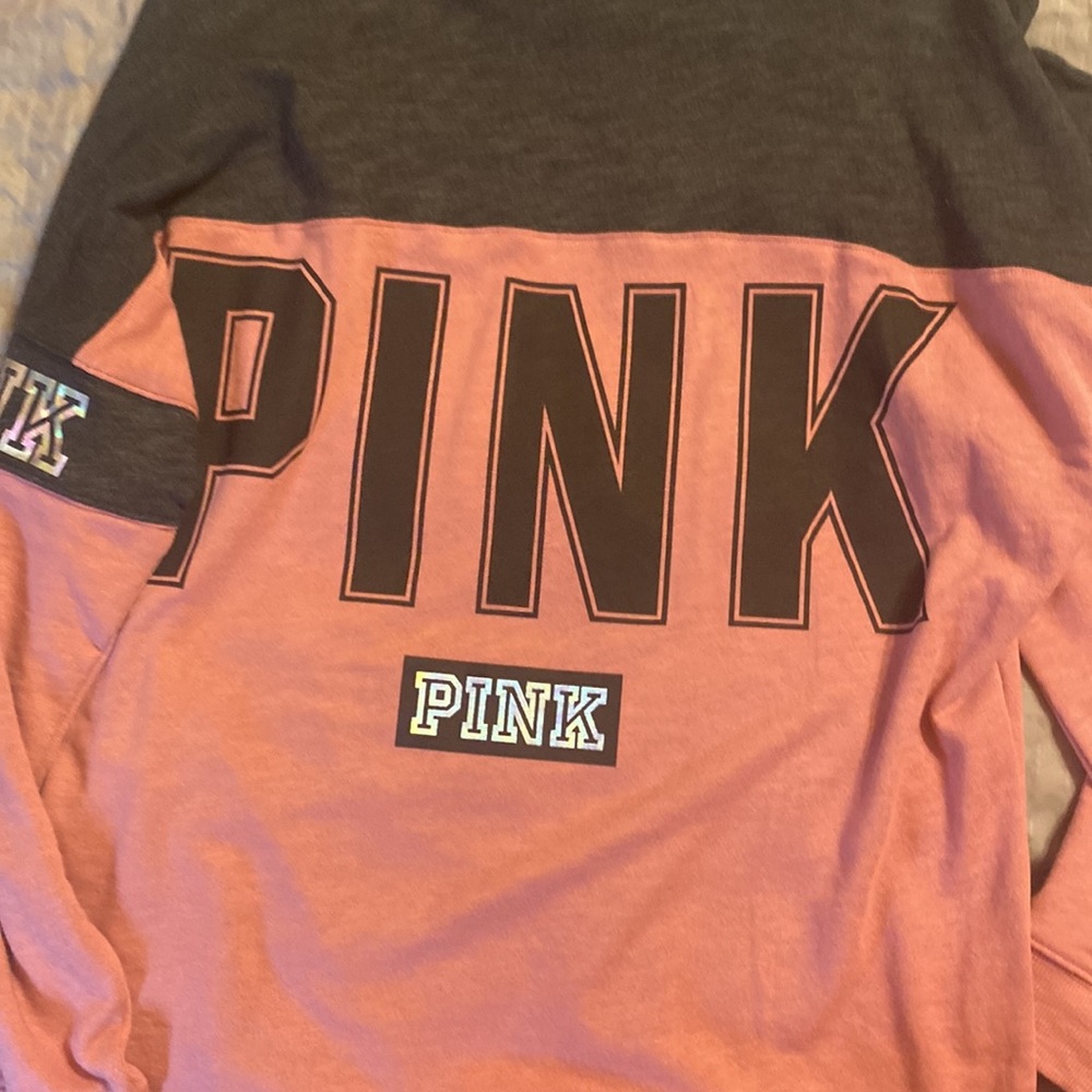 Large Victoria secret pink long sleeve shirt  73% cotton 27%pol